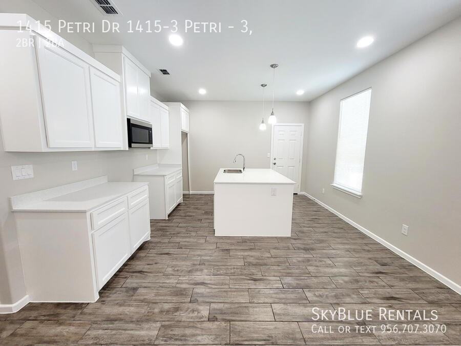 1415 Petri Dr 1415-3 Petri #3 - Photo 5 of 17