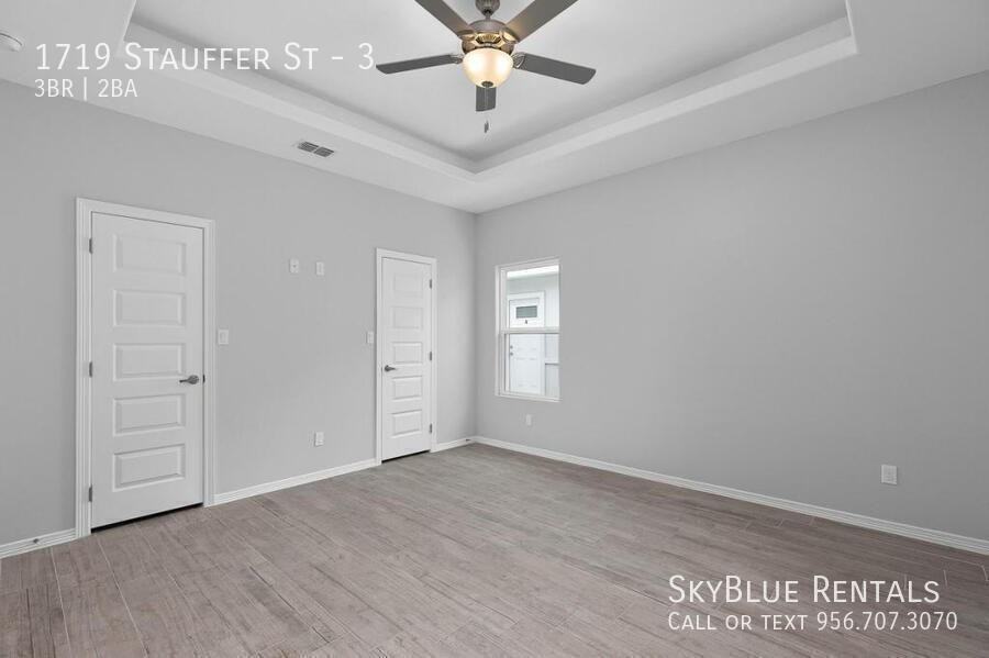 1719 Stauffer St #3 - Photo 5 of 9