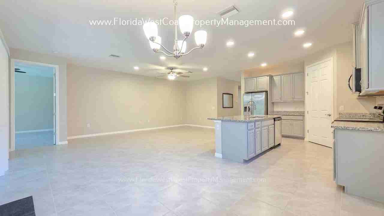 11960 Blazing Star Dr - Photo 5 of 41