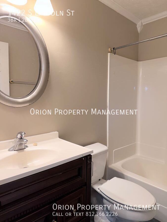 1422 S Lincoln St - Photo 7 of 9