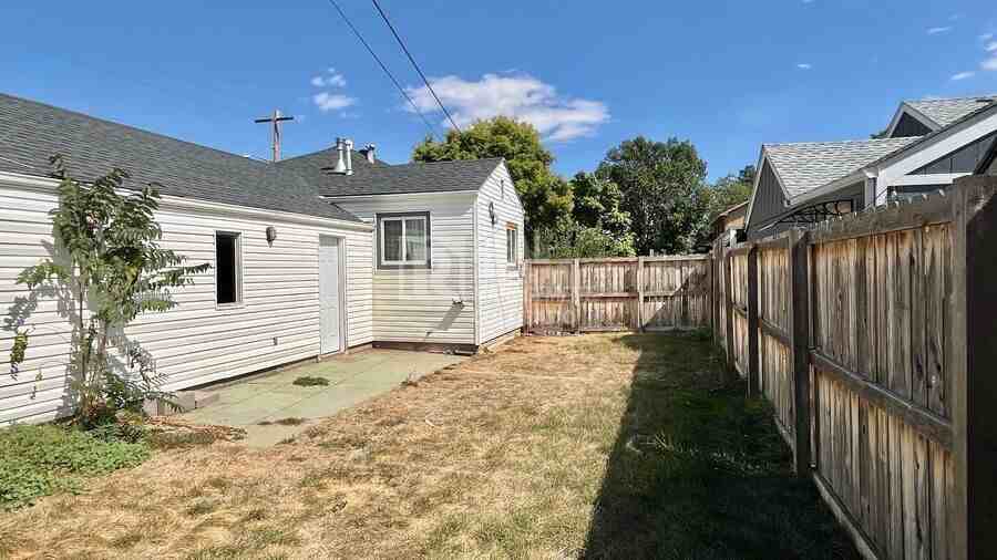 475 Osceola St - Photo 4 of 13