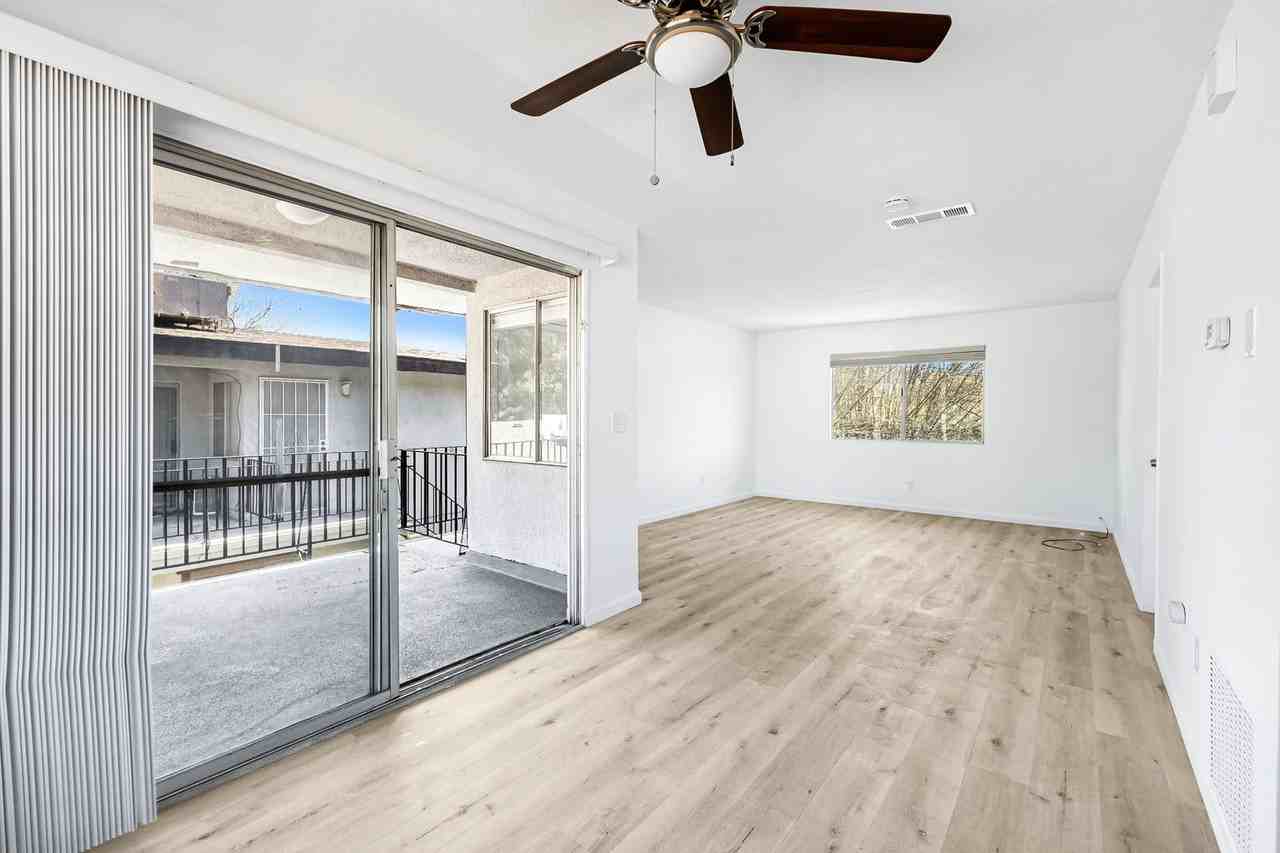 55170 Airlane Dr - Photo 4 of 14