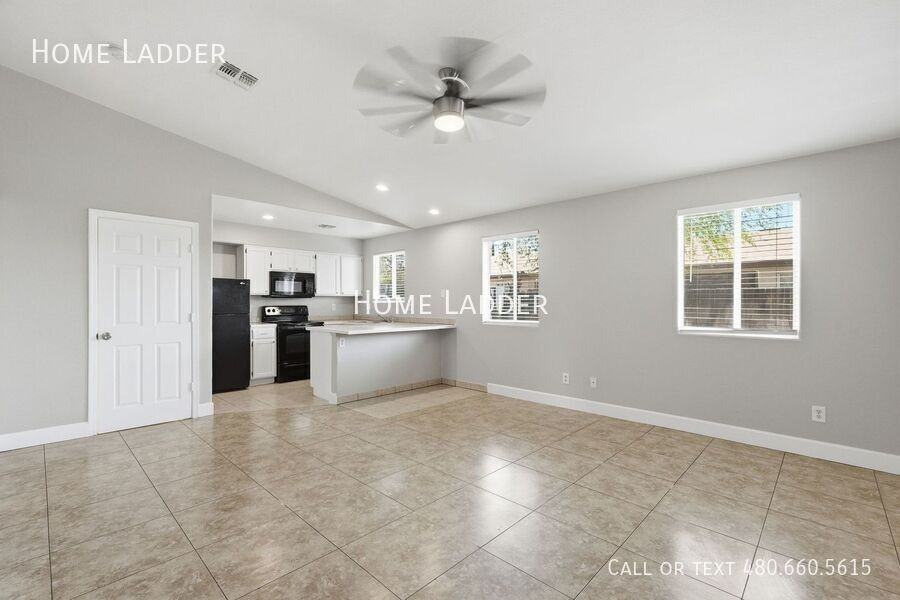 1724 W Carol Ave #A - Photo 4 of 25