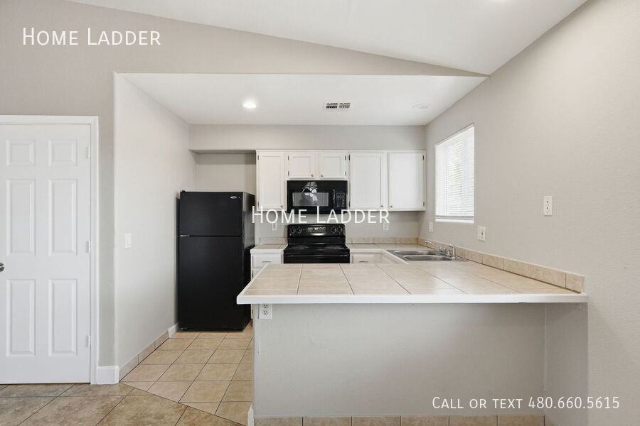 1724 W Carol Ave #A - Photo 6 of 25