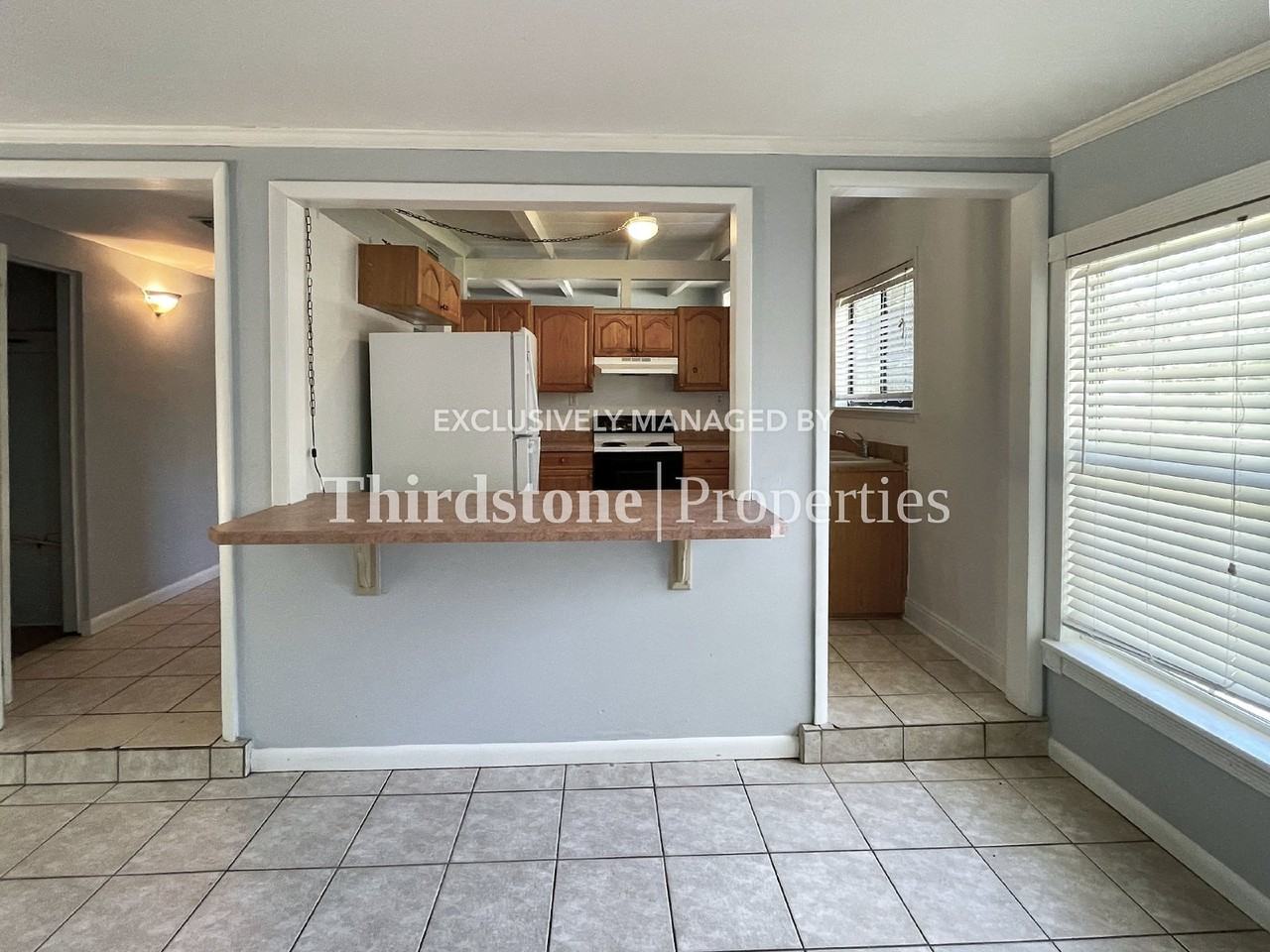1905 Banbury Rd - Photo 3 of 21