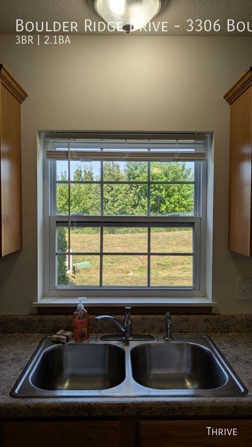 Boulder Ridge Dr - Photo 5 of 12