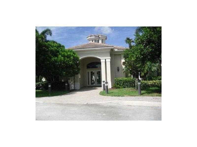 19338 SW 64th St #19000 - Photo 3 of 8