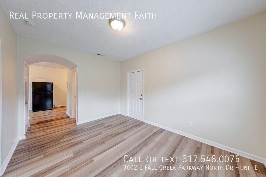 3602 E Fall Creek Parkway North Dr #E - Photo 4 of 24