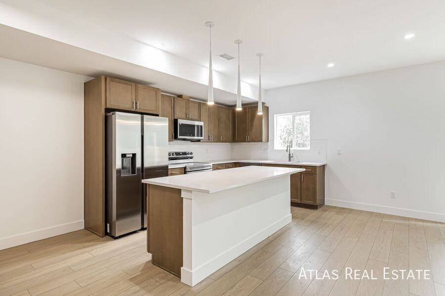 2740 W 2nd Ave - Photo 5 of 22