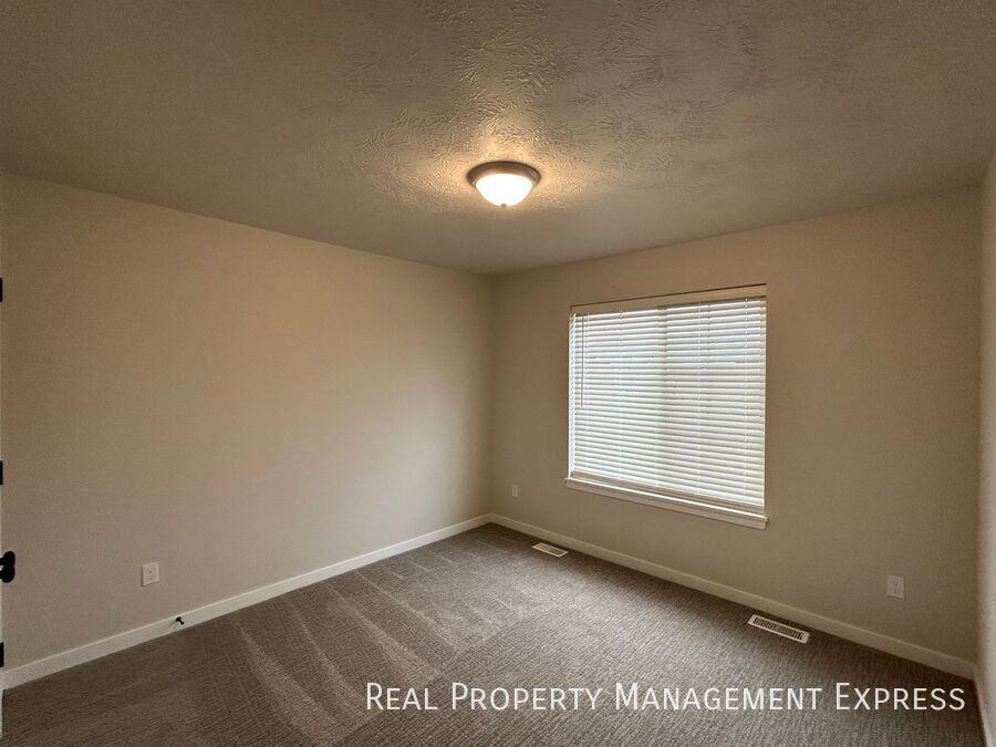 9654 W Tunis Dr - Photo 7 of 13