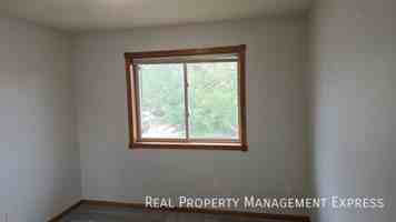 featured image of 3205 N Aurora Ave