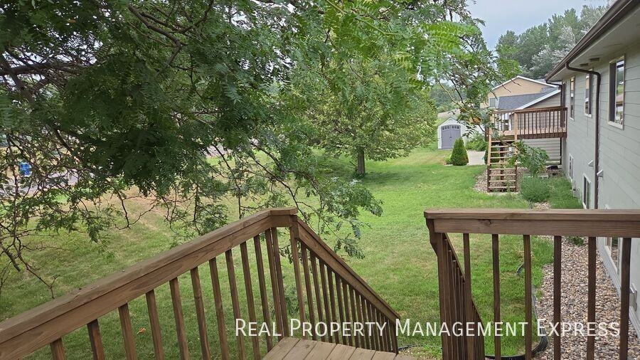 3205 N Aurora Ave - Photo 4 of 15
