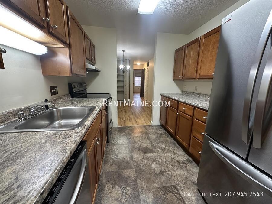32 Longrale Park Apt A - Photo 6 of 18