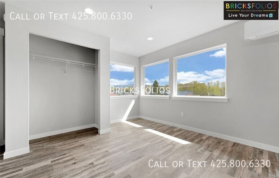 16118 179th Ave Se #1 - Photo 3 of 31