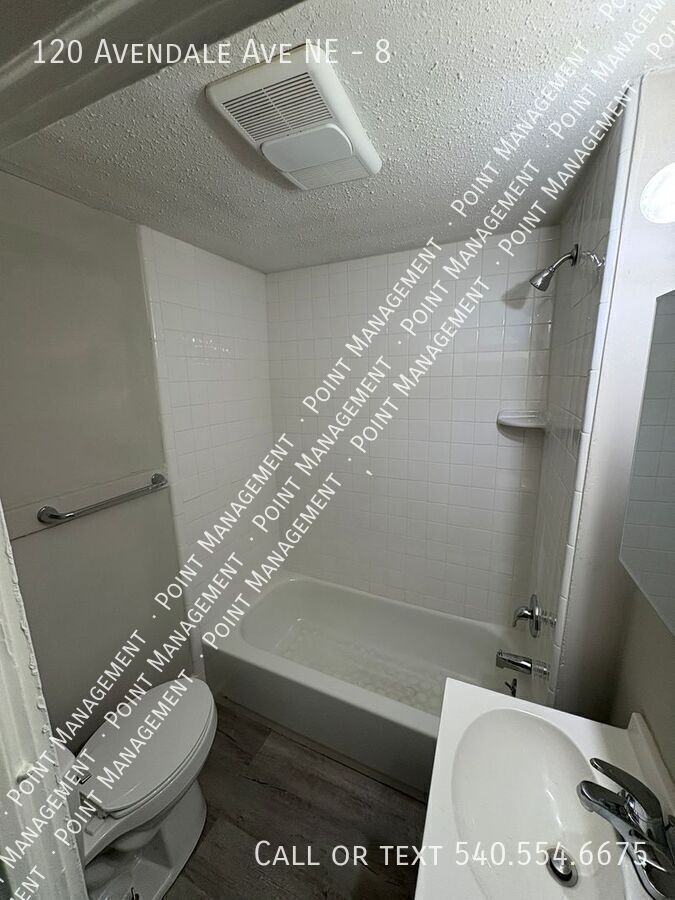120 Avendale Ave Ne #8 - Photo 6 of 6