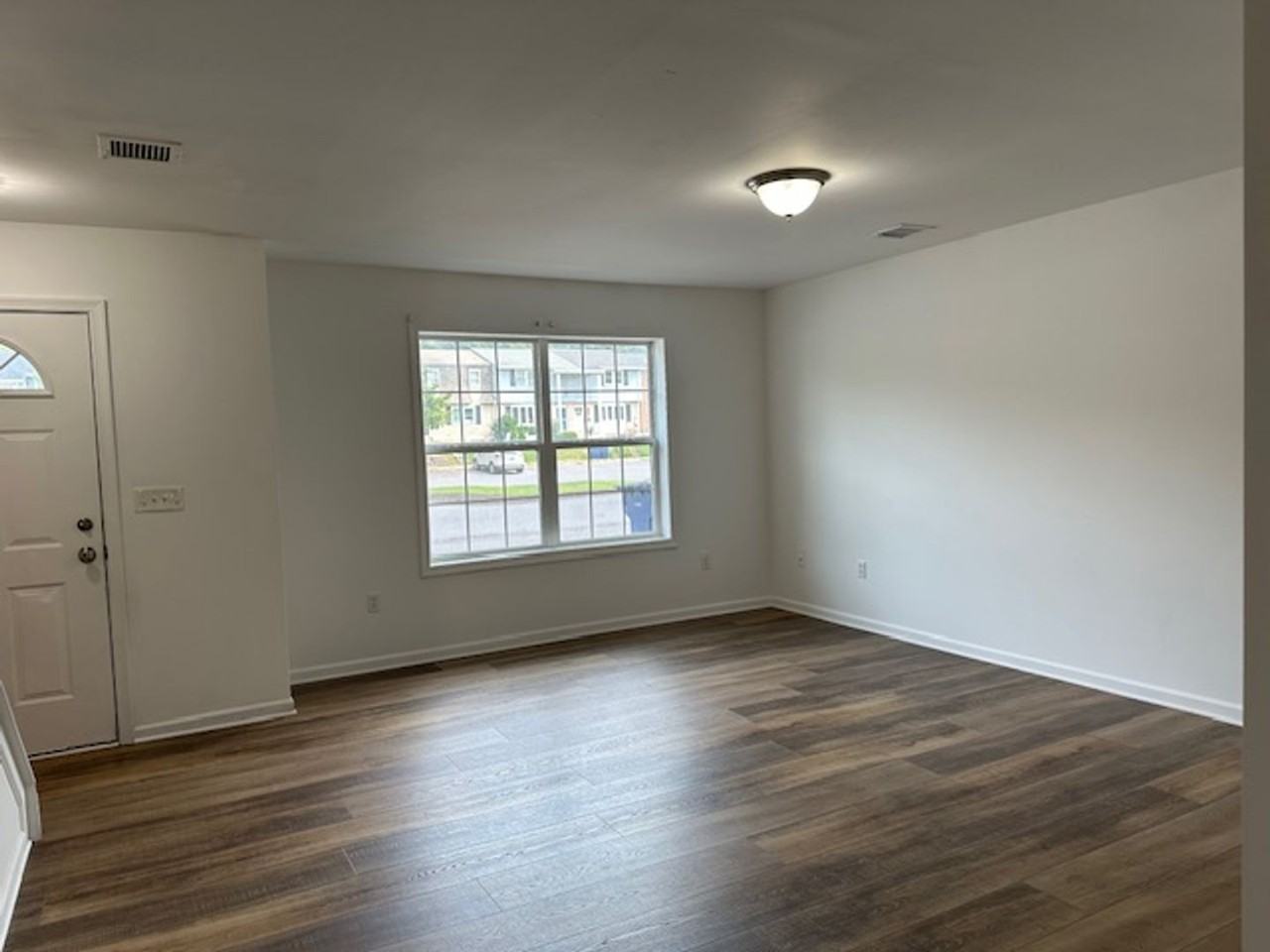 2082 Market Street Ext - Photo 4 of 15