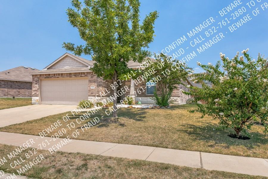 1128 Foxglove Ln - Photo 3 of 28