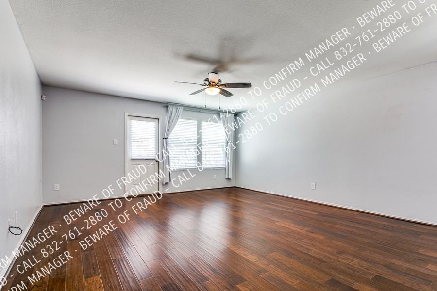 1128 Foxglove Ln - Photo 7 of 28