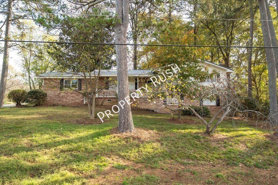 20 Linda Ln - Photo 5 of 35