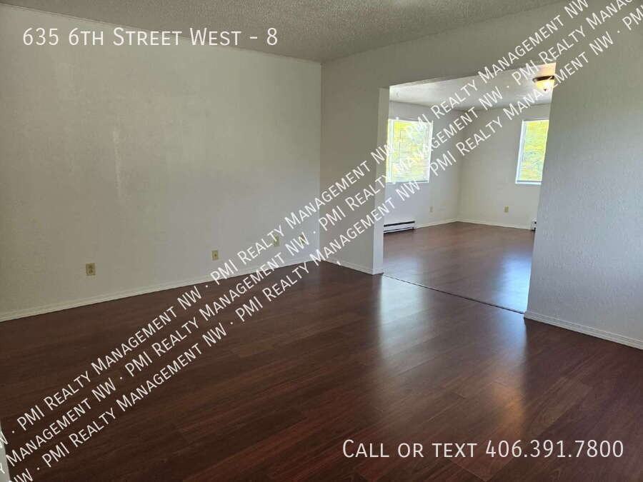 635 6th St W #8 - Photo 4 of 11
