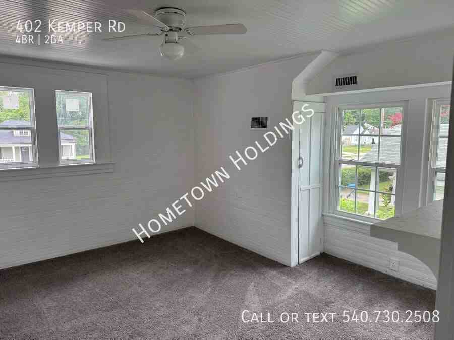 402 Kemper Rd - Photo 4 of 27