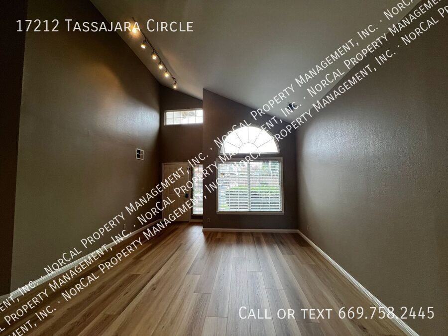 17212 Tassajara Cir - Photo 2 of 28
