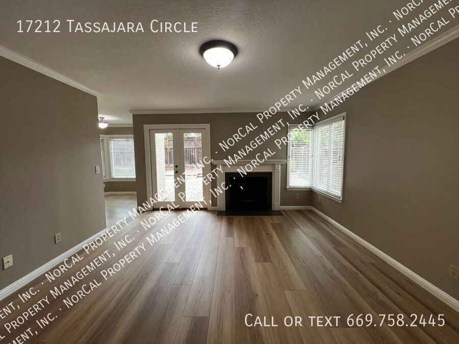 17212 Tassajara Cir - Photo 4 of 28