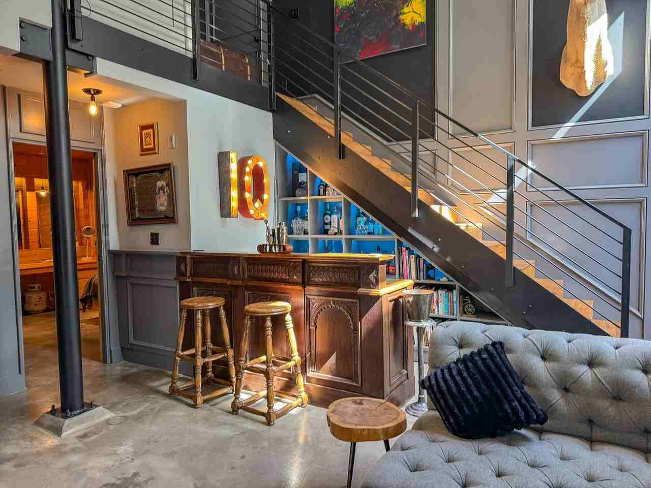 1037 N Laurel Ave #10B - Photo 4 of 30
