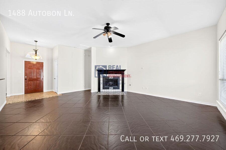 1488 Audobon Ln - Photo 5 of 34