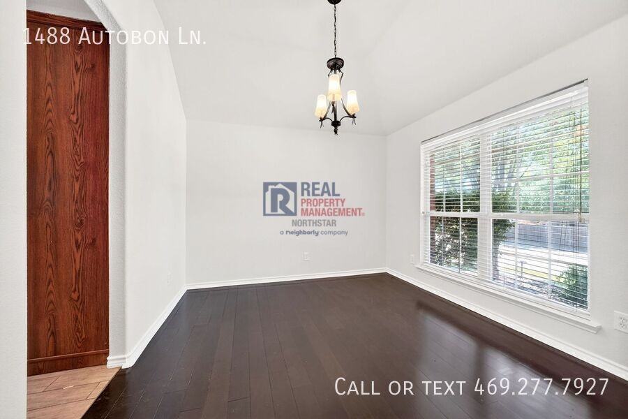 1488 Audobon Ln - Photo 6 of 34