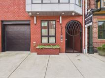 212 Bainbridge St - Photo 1 of 1
