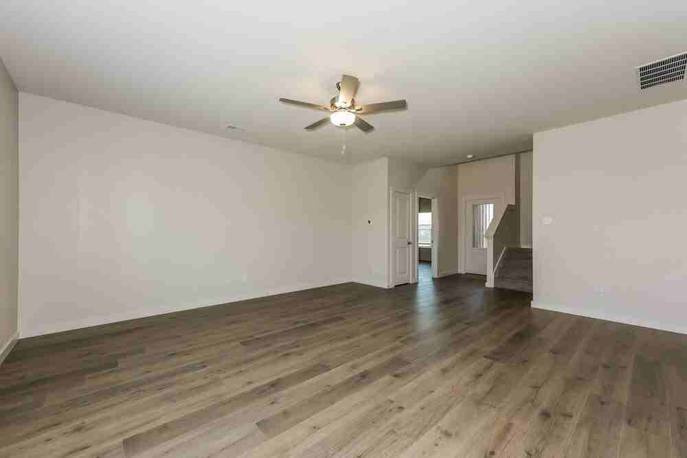 227 Patton Ln - Photo 4 of 17