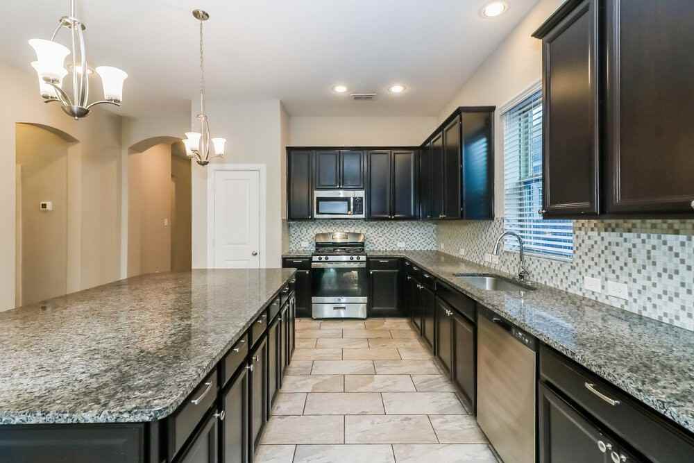 415 Rocky Briar Ct - Photo 5 of 16