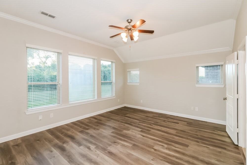 415 Rocky Briar Ct - Photo 7 of 16