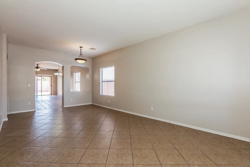 2903 E Pinto Valley Rd - Photo 3 of 16