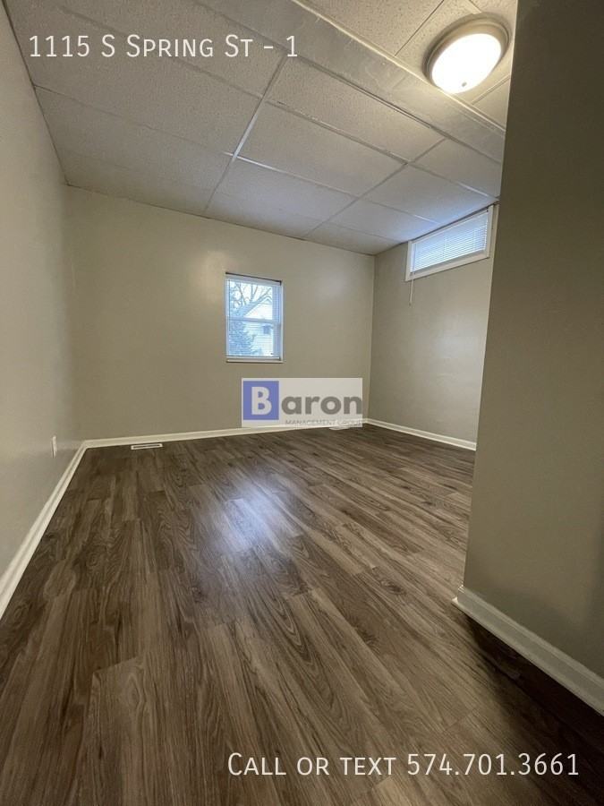 1115 S Spring St #1 - Photo 6 of 7