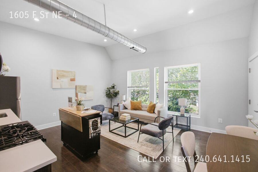 1605 F St Ne #4 - Photo 3 of 14