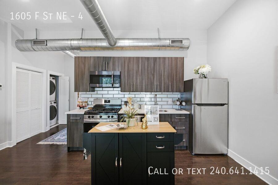 1605 F St Ne #4 - Photo 4 of 14