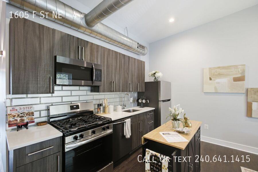 1605 F St Ne #4 - Photo 5 of 14