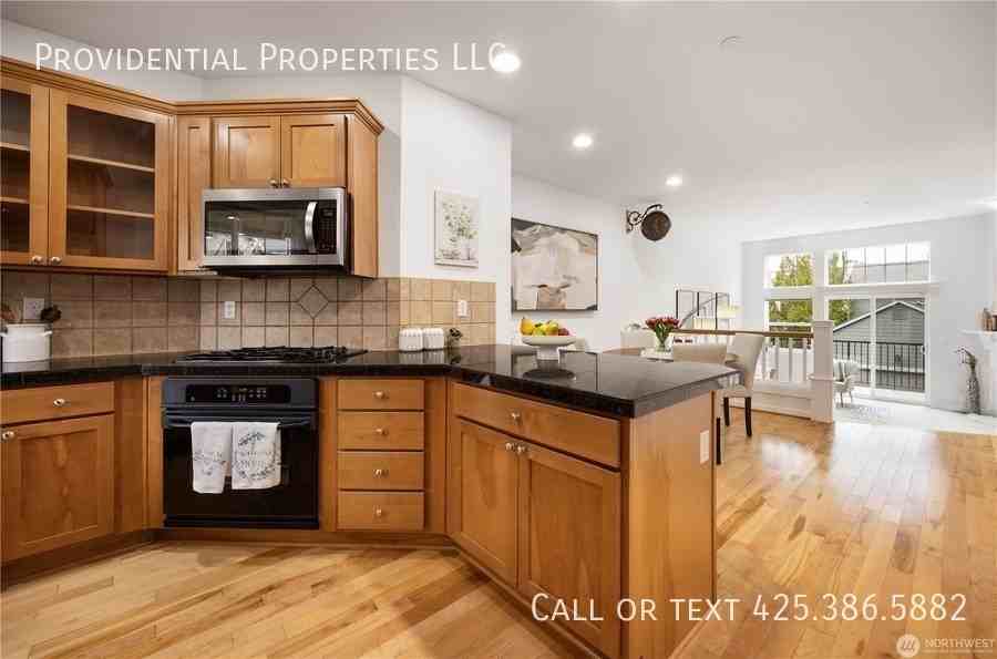 1947 Ne Killian Ln #1 - Photo 4 of 24