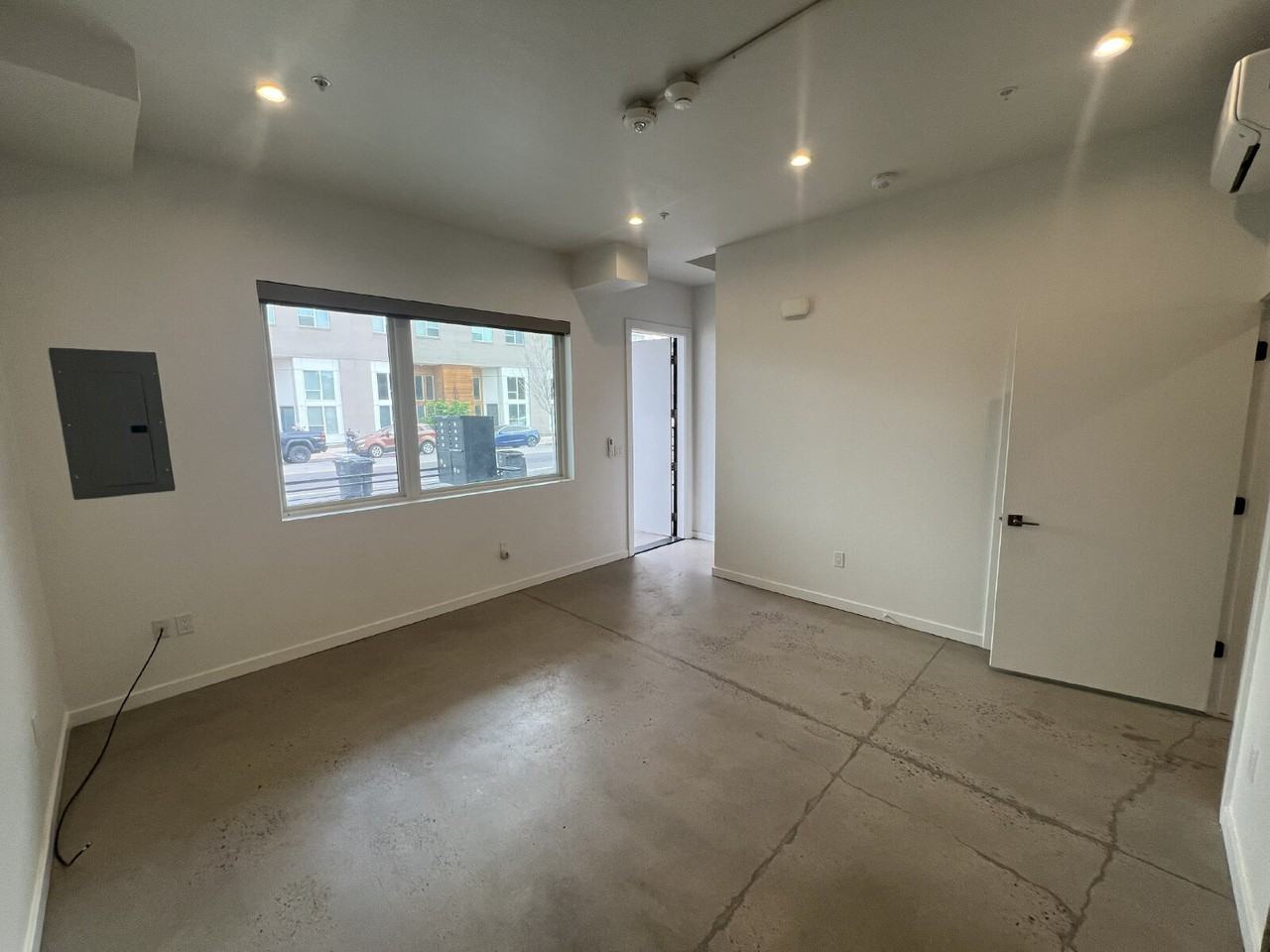 3700 N Marion St - Photo 5 of 26