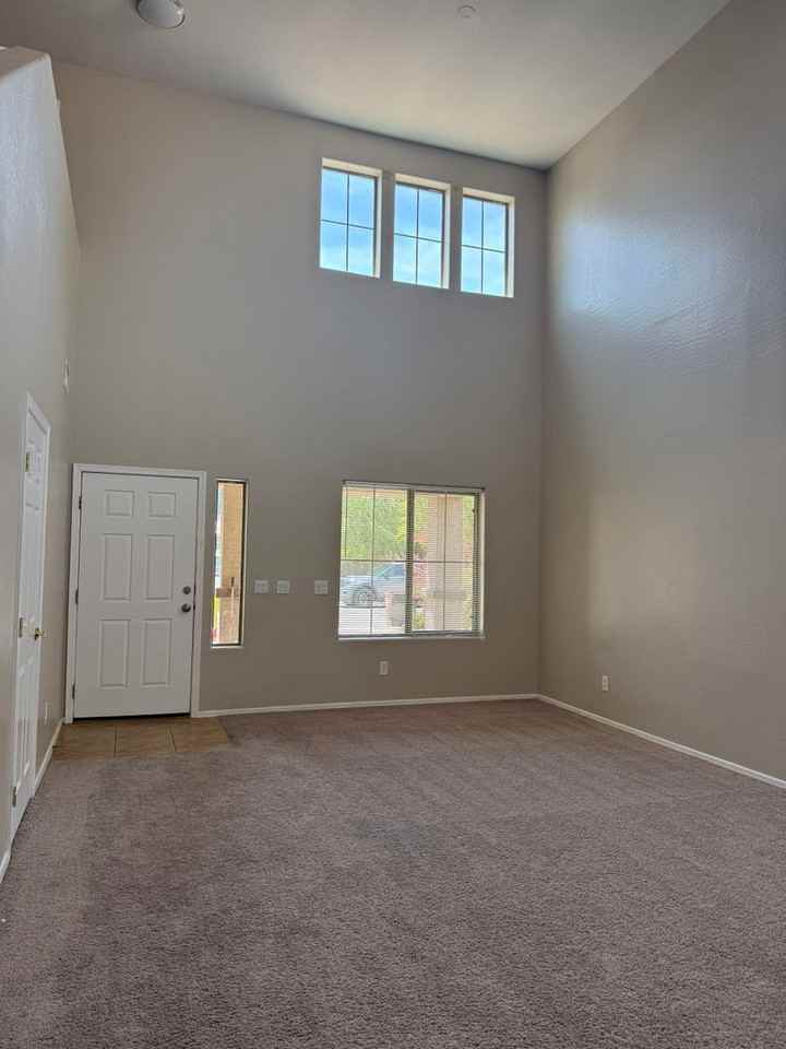 3762 W South Butte Rd - Photo 5 of 31