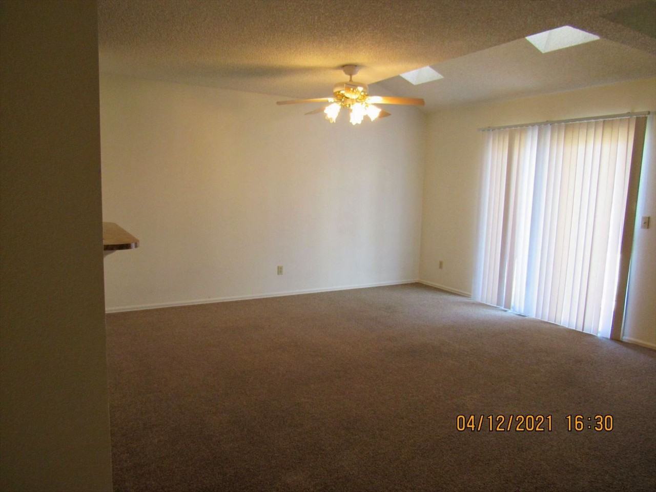 375 Wildrose Ln - Photo 3 of 15