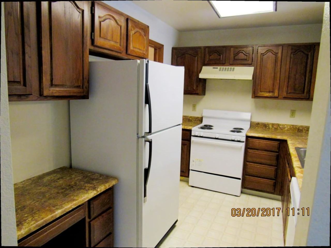 375 Wildrose Ln - Photo 5 of 15