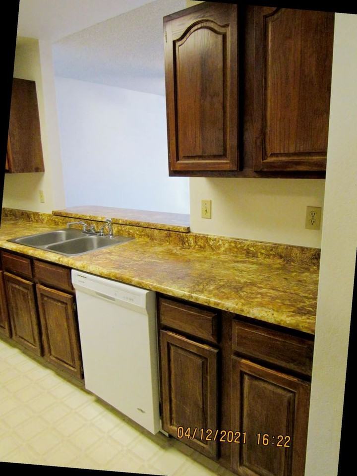 375 Wildrose Ln - Photo 6 of 15