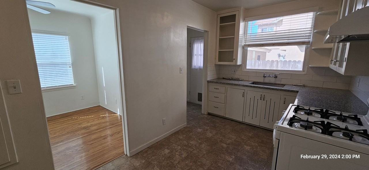 609 Central Ave - Photo 7 of 42