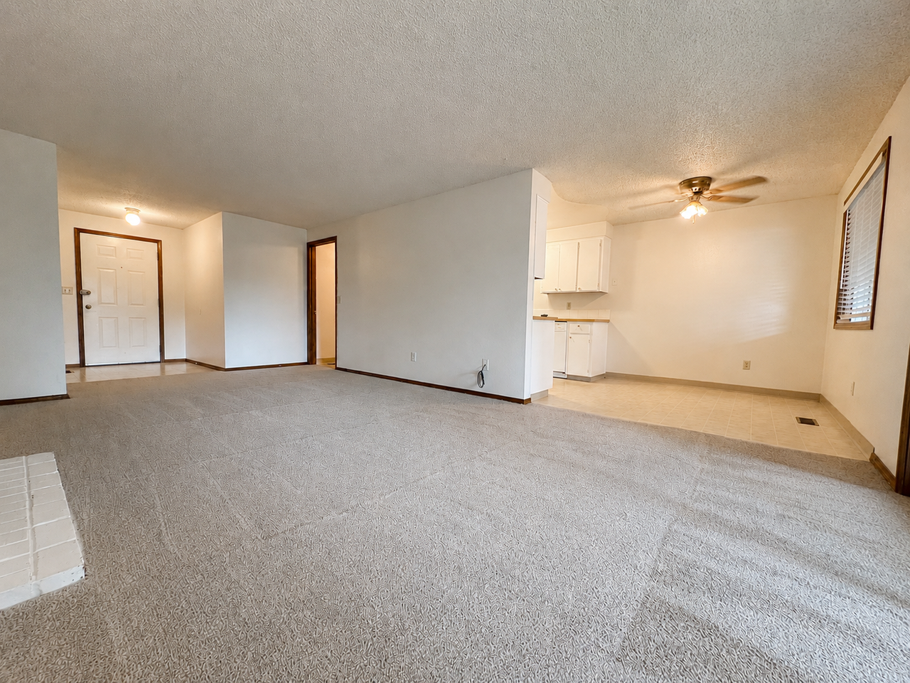 21318 Se Alder Ct - Photo 4 of 25
