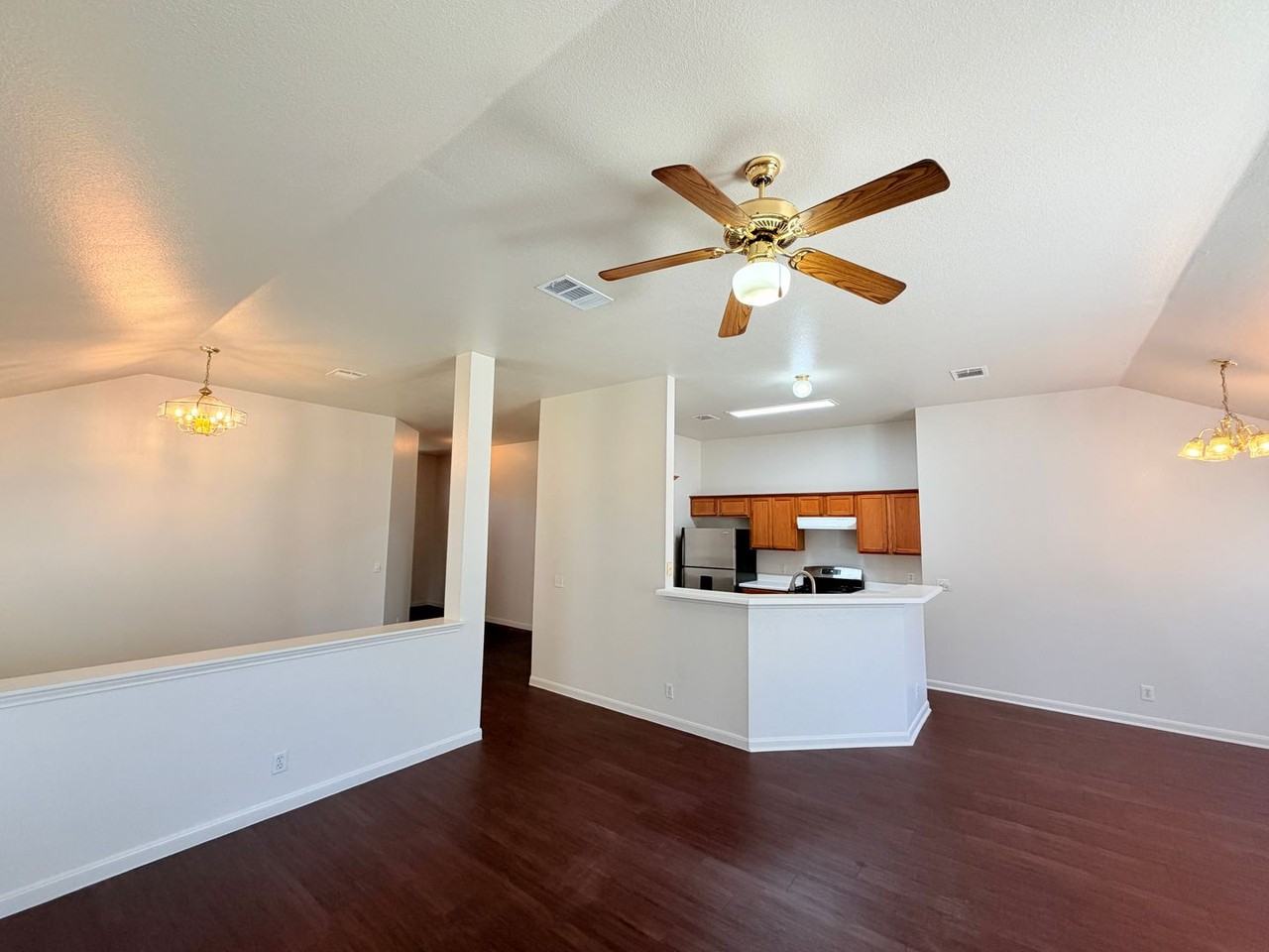124 Estate Cv - Photo 6 of 31