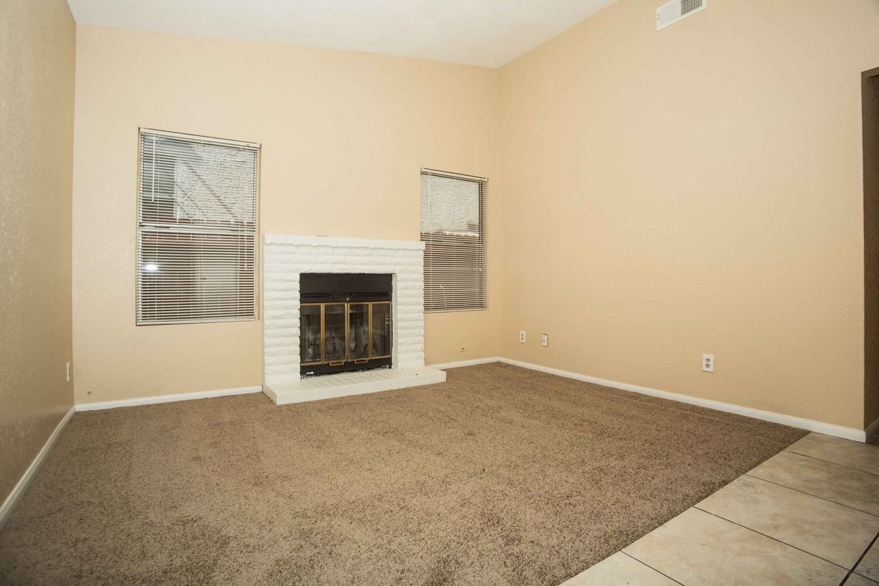 3926 Lincoln Rd - Photo 3 of 13