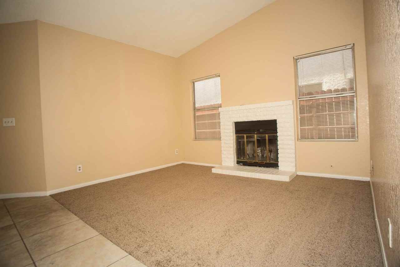 3926 Lincoln Rd - Photo 4 of 13